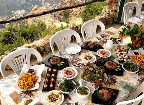 lebanon/bsharri/restaurant/janet-al-arez