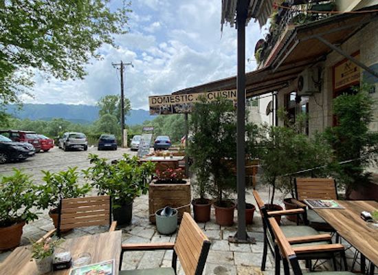 montenegro/lake-skadar/restaurant/domestic-cuisne