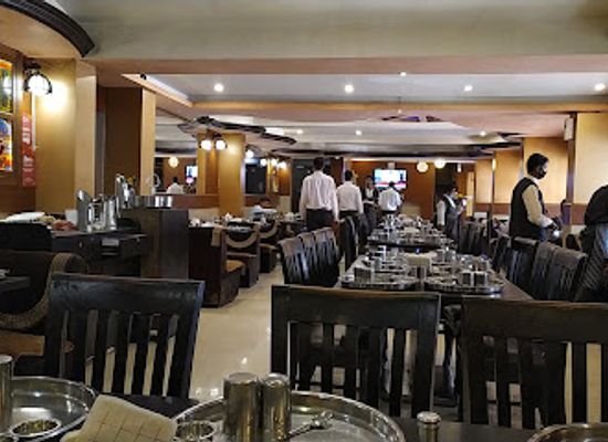 india/rajkot/restaurant/moris-multicusine-restaurant