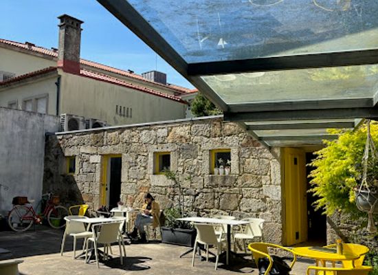 portugal/viana-do-castelo/restaurant/jenny-carmie