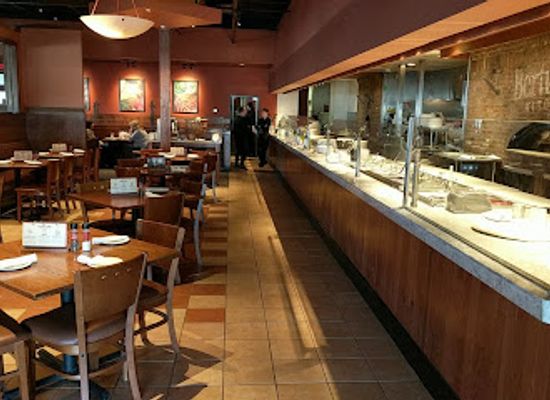 massachusetts/metrowest/restaurant/bertucci-s-italian-restaurant