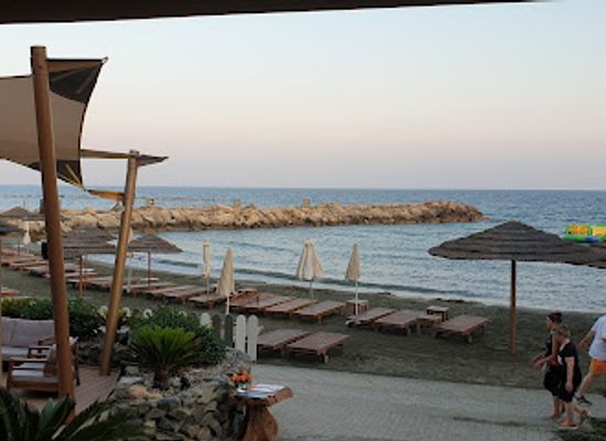 cyprus/governor-s-beach/restaurant/limanaki-fish-restaurant