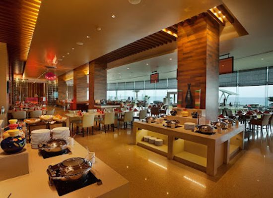 india/visakhapatnam/restaurant/the-square