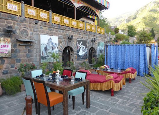 pakistan/pothohar-plateau/restaurant/des-pardes-restaurant
