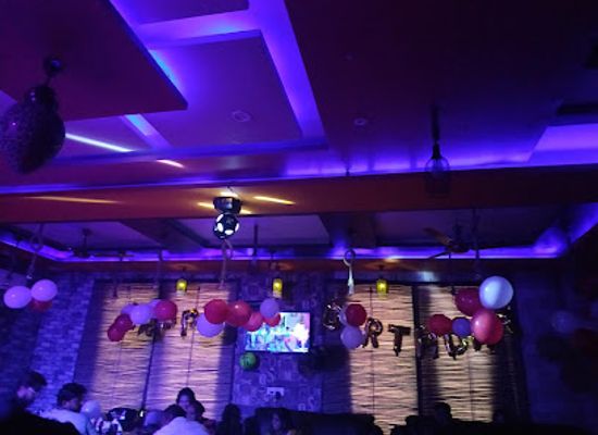 india/kanpur/restaurant/cafe-007-a-family-restaurant