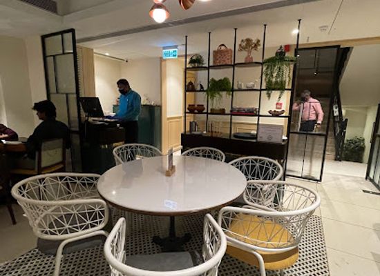 india/mumbai/juhu/restaurant/copper-chimney-best-indian-restaurant-in-juhu