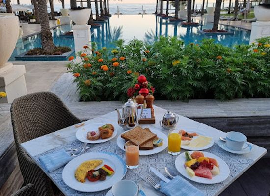 oman/rub-al-khali-desert/restaurant/al-khiran-kitchen