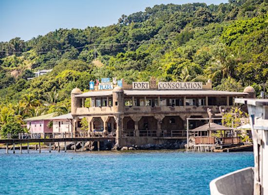 honduras/bay-islands/restaurant/fort-consolation-restaurant