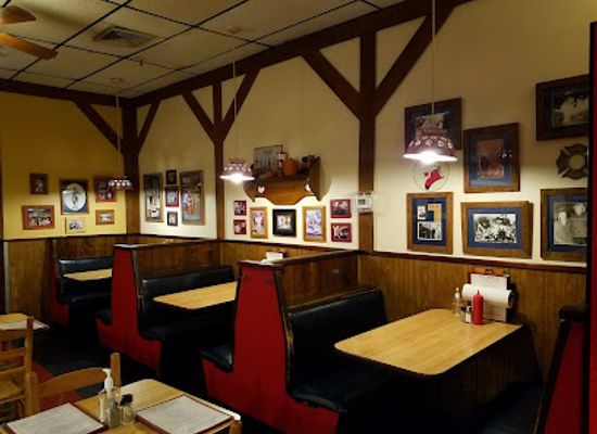 north-carolina/boone/restaurant/tucker-s-cafe