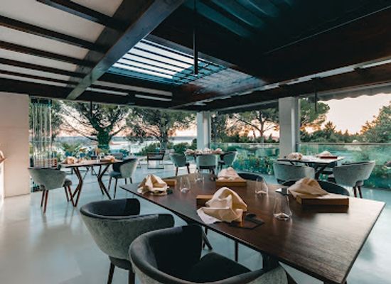 slovenia/portoroz/restaurant/cob