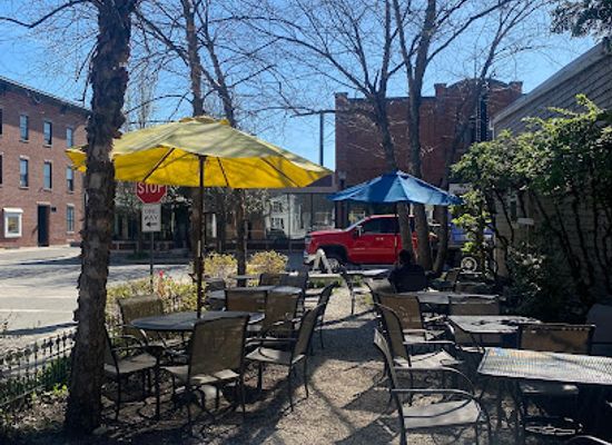 maine/rockland/restaurant/wiley-s