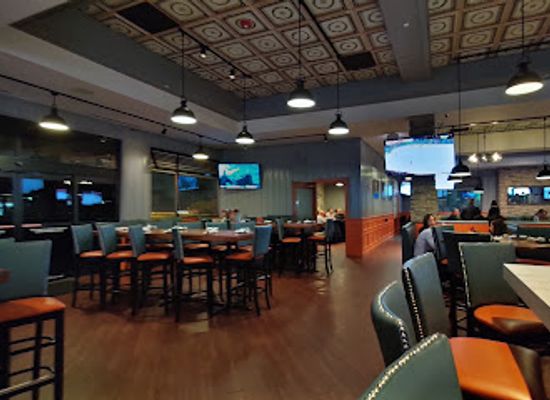 illinois/schaumburg/restaurant/the-local-kitchen-tap