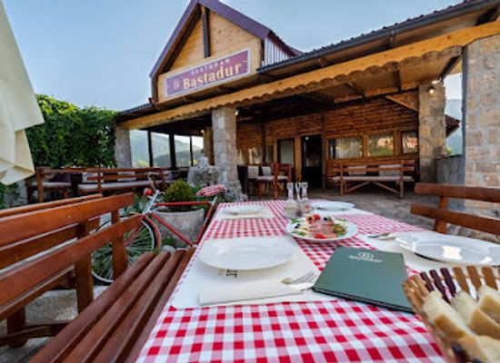 montenegro/skadar-lake-region/restaurant/restaurant-bastadur