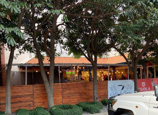 angola/serra-da-leba/restaurant/cafe-do-monte