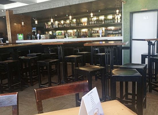 zambia/ndola/restaurant/papillons-grill-house