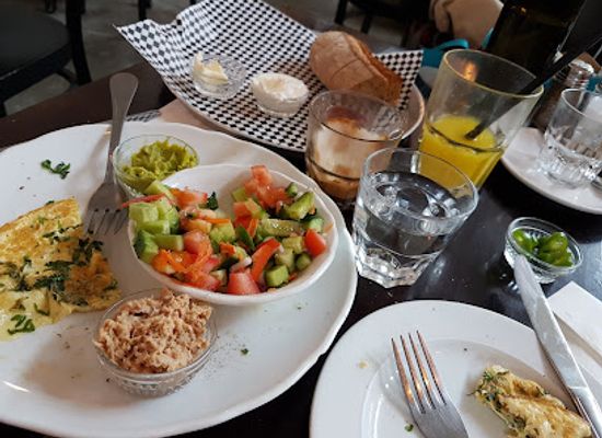 israel/herzliya/restaurant/lehem-erez