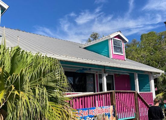 florida/everglades-national-park/restaurant/the-diving-pelican-restaurant-bar