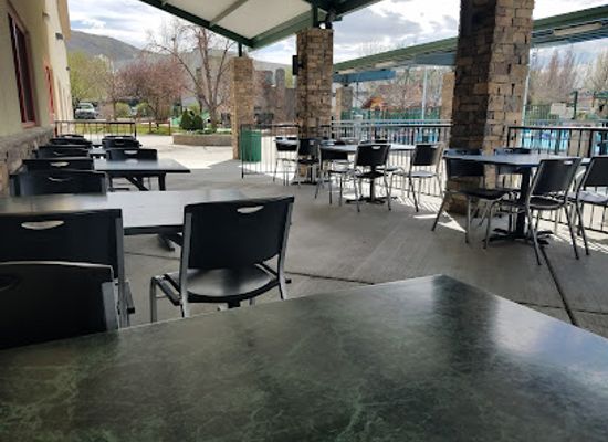 utah/cedar-valley/restaurant/boondocks-food-and-fun-draper