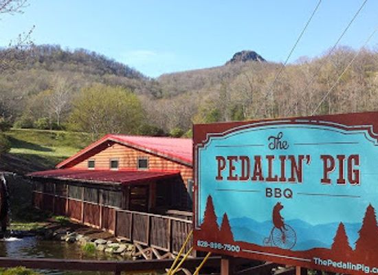 north-carolina/grandfather-mountain/restaurant/the-pedalin-pig