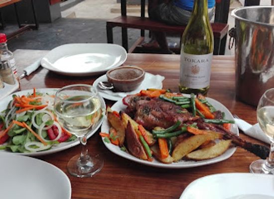 mozambique/tete-province/restaurant/habeas-copos