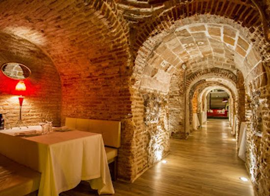 spain/madrid/restaurant/bodega-de-los-secretos