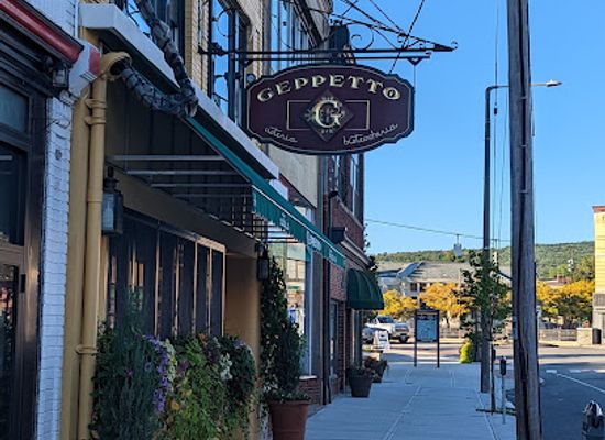 connecticut/litchfield-hills/restaurant/geppetto-osteria-e-bisteccheria