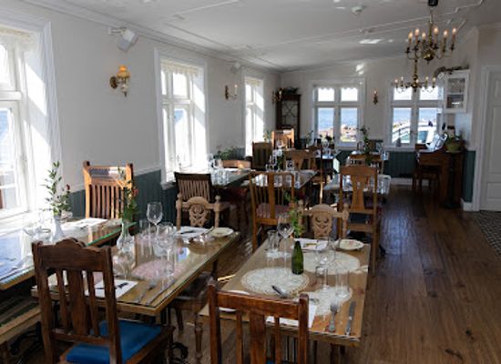 iceland/olafsvik/restaurant/bjargarsteinn-mathus