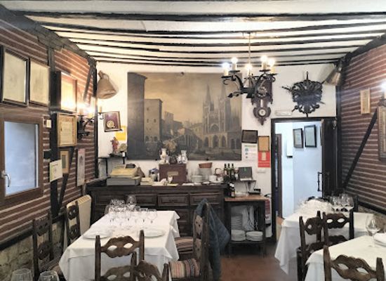 spain/burgos/restaurant/restaurante-frente-a-la-catedral-meson-la-cueva