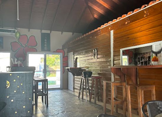 grenada/saint-george/restaurant/new-moon-restaurant-bar