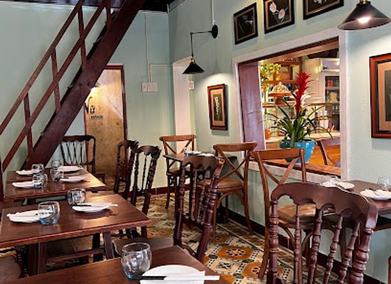 vietnam/south-central-coast/restaurant/nu-eatery