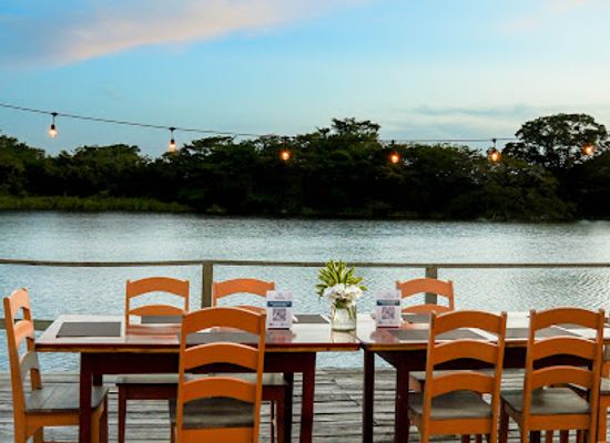 belize/orange-walk-district/restaurant/the-deck-tapas-bar-bistro