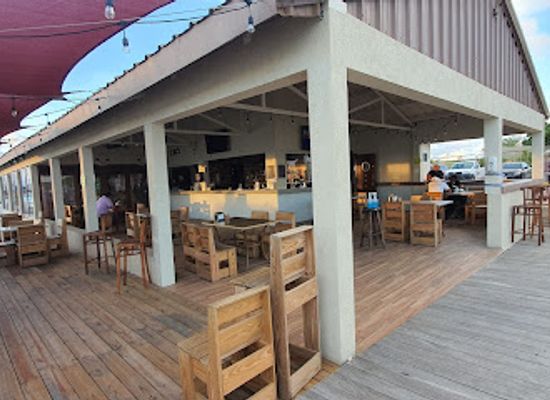 aruba/natural-pool/restaurant/fish-house-island-bar-and-restaurant