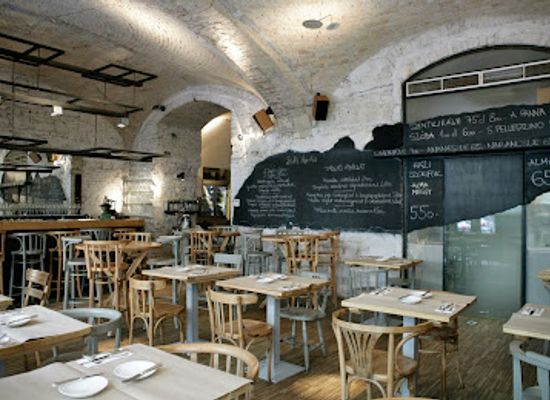 hungary/northern-hungary/restaurant/mak-restaurant