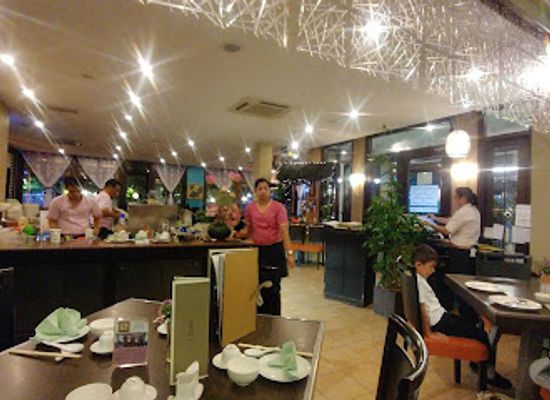 brunei/brunei-muara-district/restaurant/i-lotus-restaurant