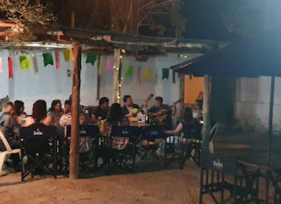 argentina/cafayate/restaurant/la-antonia-pena