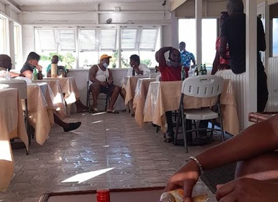 barbados/saint-philip/restaurant/boobilicious-premium-lounge