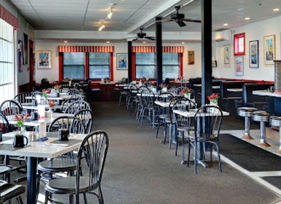 massachusetts/barnstable/restaurant/the-daily-paper