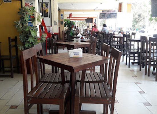 peru/piura/restaurant/pachos