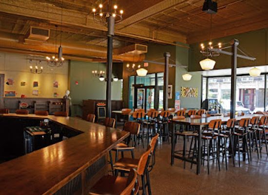 wisconsin/kenosha/restaurant/public-craft-brewing-co