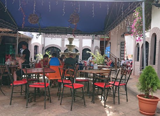nicaragua/granada-plains/restaurant/los-bocaditos
