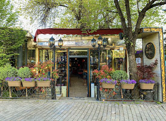 kosovo/podgur/restaurant/caffez