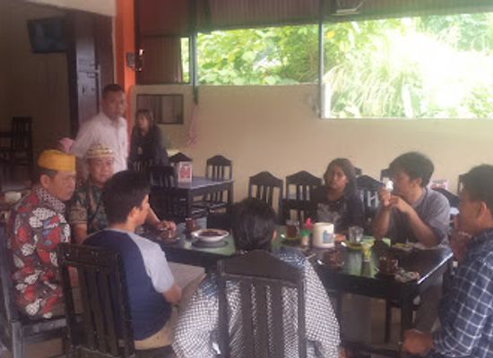 indonesia/central-sulawesi/restaurant/rumah-makan-pangkep-sop-konro