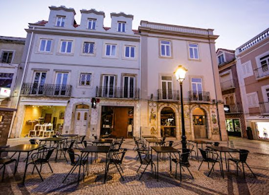 portugal/setubal/restaurant/restaurante-de-pedra-e-sal-hostel-suites