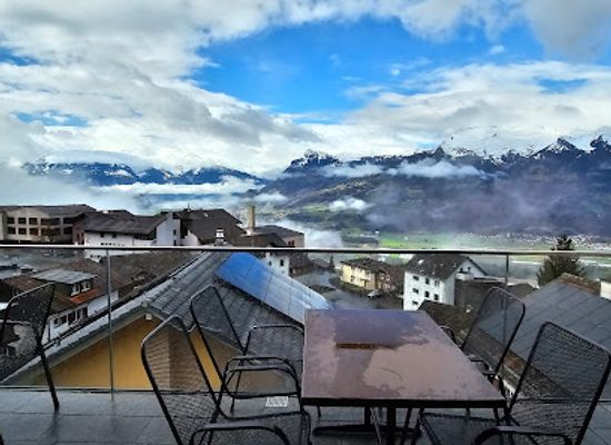 liechtenstein/gnalp-trail/restaurant/backerei-guflina