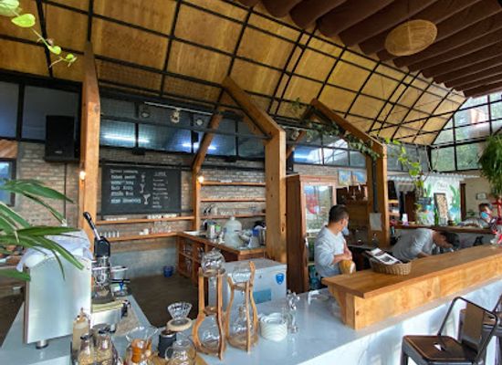 myanmar-burma/kalaw/restaurant/maluca-villa