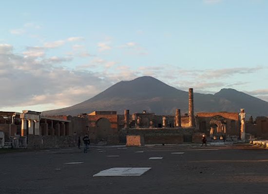italy/pompeii/pompeii-archaeological-park/restaurant/stuzzico-by-lucius