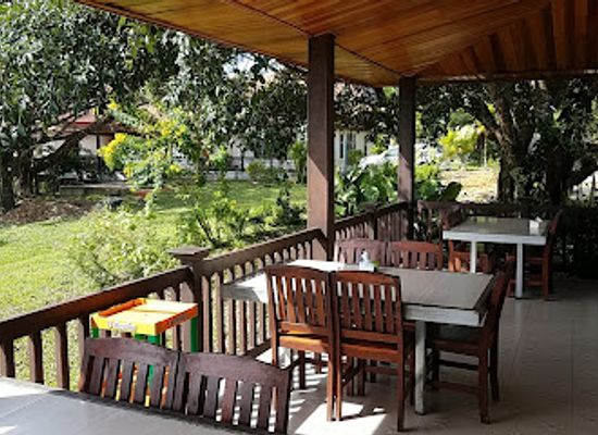 laos/khammouane-province/restaurant/sern-sap-restaurant