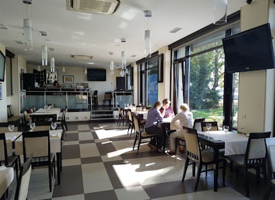 ukraine/kremenchuk/restaurant/four-seasons