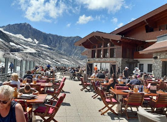 austria/tux-alps/restaurant/tuxer-fernerhaus