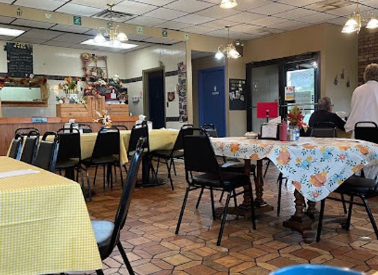 missouri/st-francois-mountains/restaurant/desi-s-diner